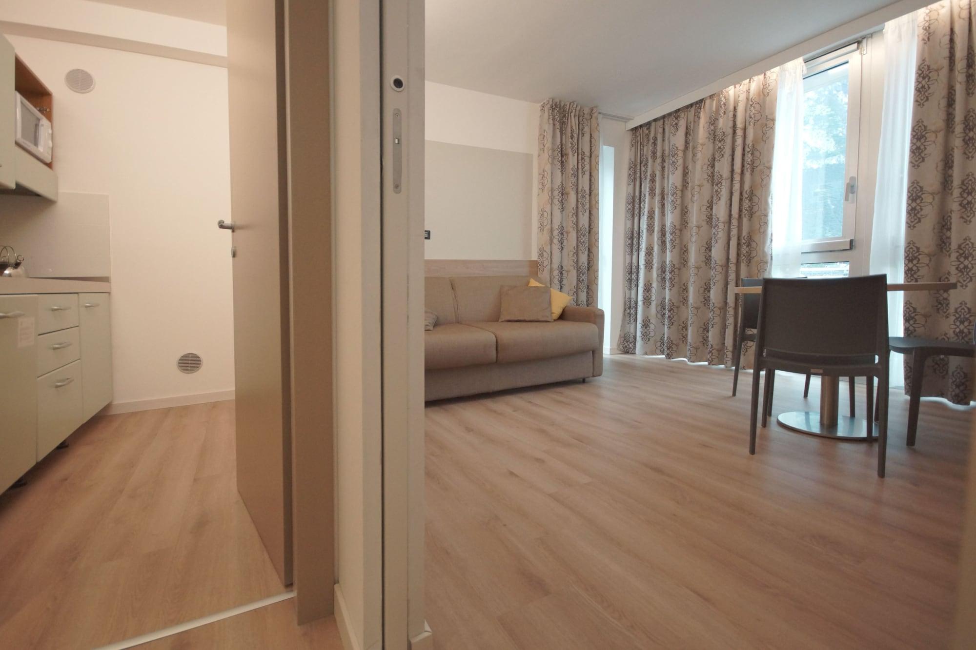 Ambassador Suite Hotel Riva del Garda Esterno foto
