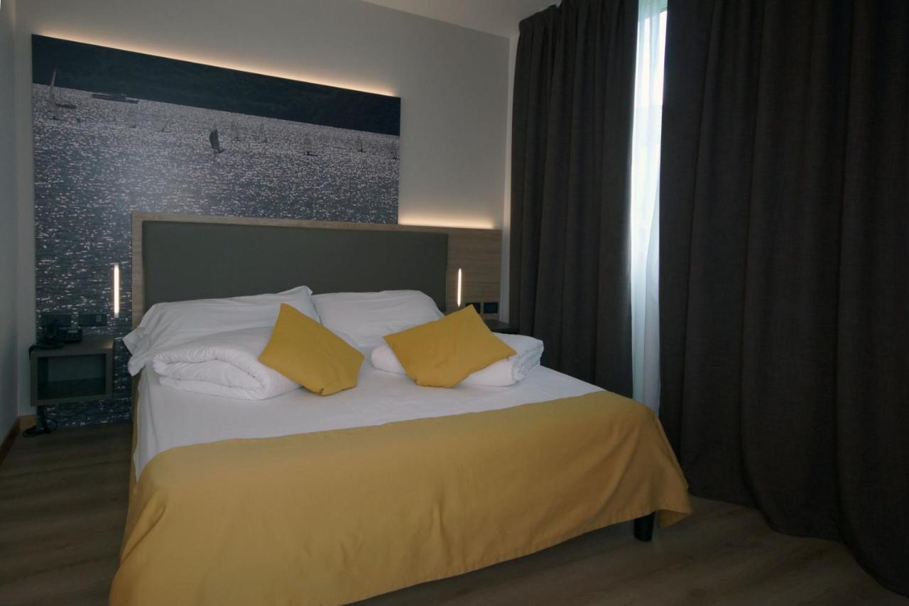 Ambassador Suite Hotel Riva del Garda Esterno foto